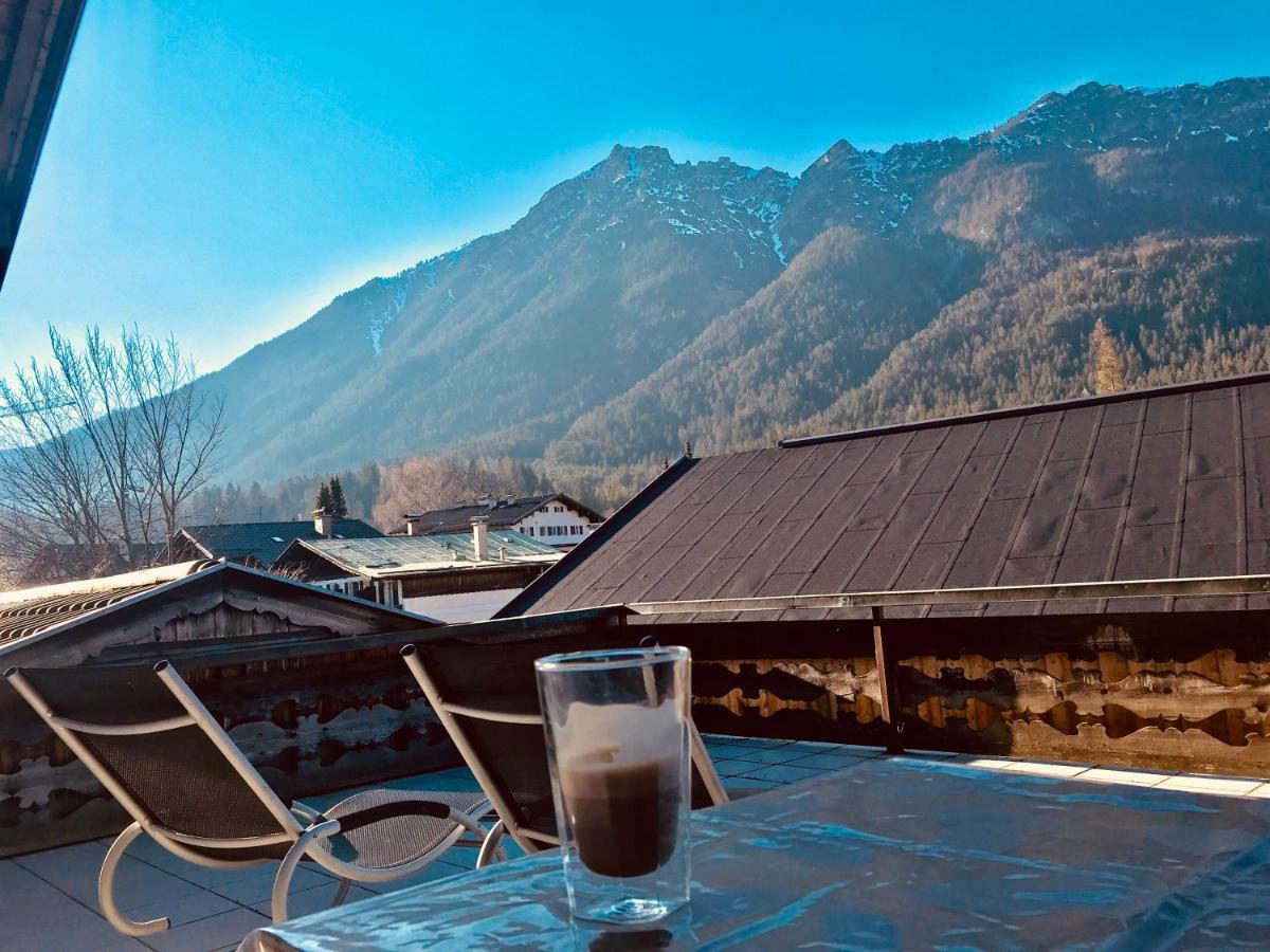 Appartement Ferienhaus Butterfly à Garmisch-Partenkirchen Extérieur photo