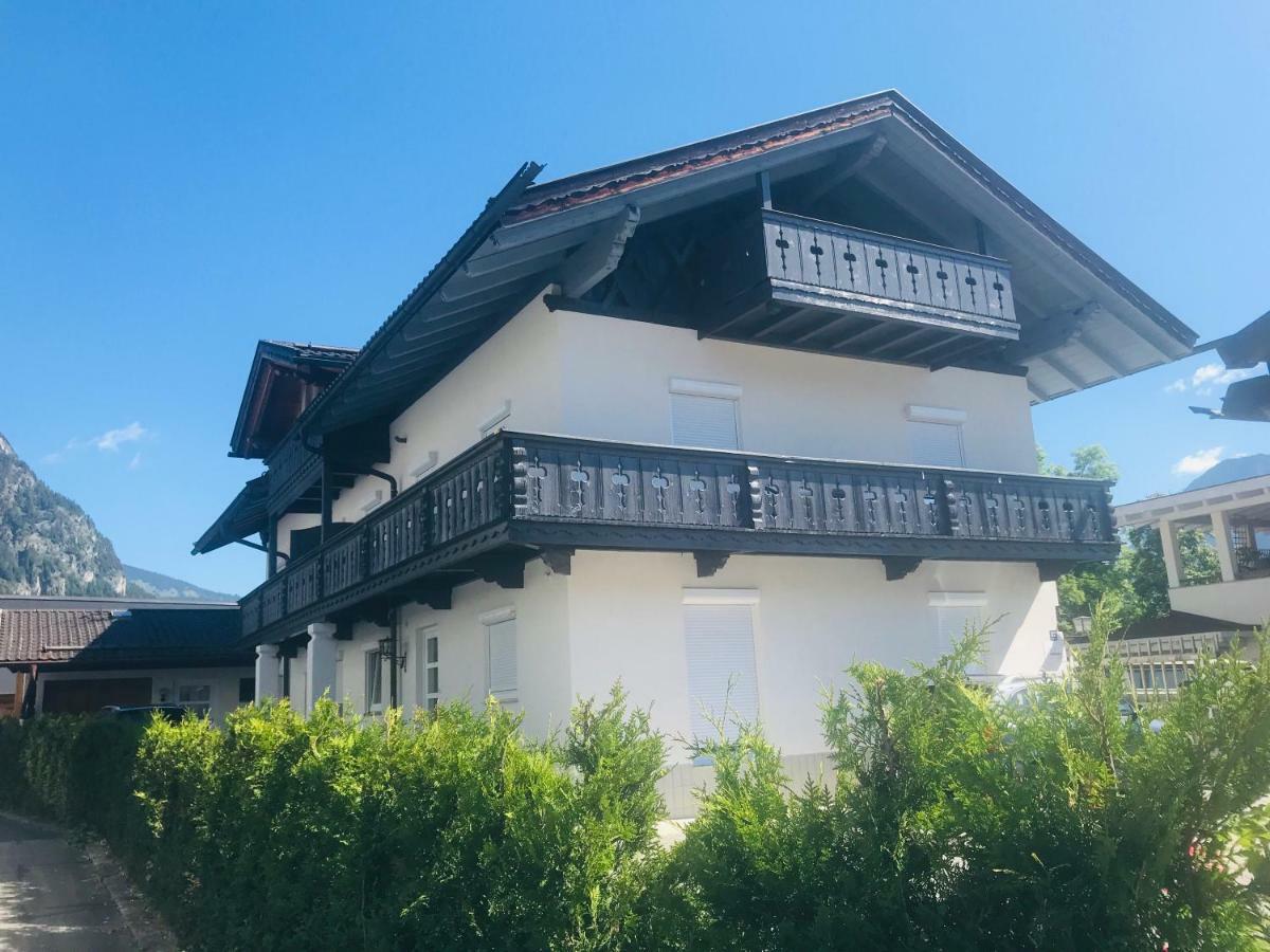 Appartement Ferienhaus Butterfly à Garmisch-Partenkirchen Extérieur photo