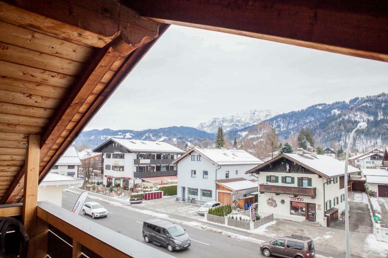 Appartement Ferienhaus Butterfly à Garmisch-Partenkirchen Extérieur photo