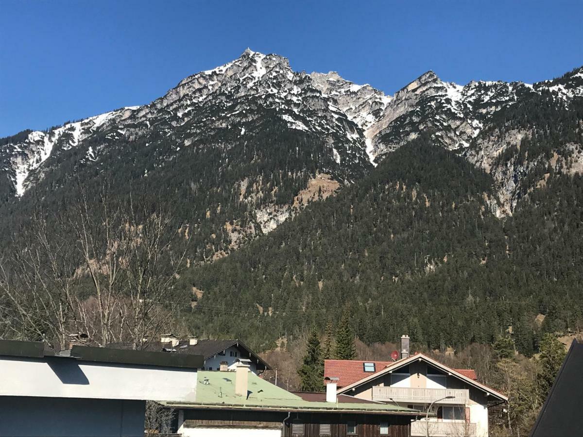 Appartement Ferienhaus Butterfly à Garmisch-Partenkirchen Extérieur photo